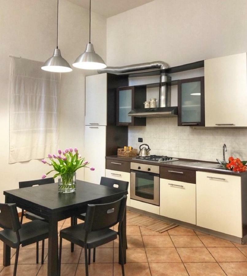 アローナCortile Del Forno Nel Centro Storicoアパートメント エクステリア 写真